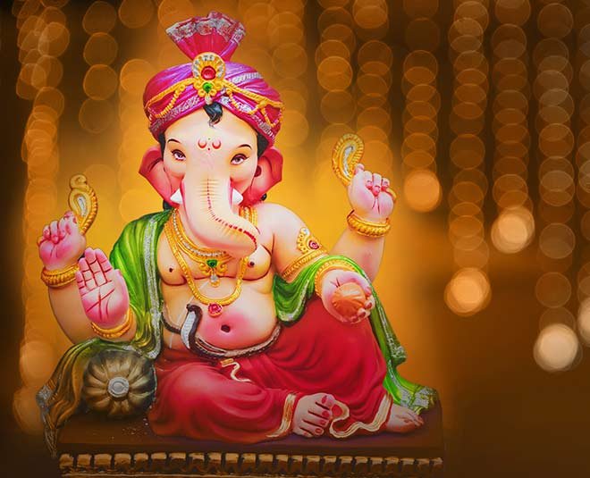 10 Lines Essay On Lord Ganesha In Marathi | भगवान गणेशावर 10 ओळी मराठीत